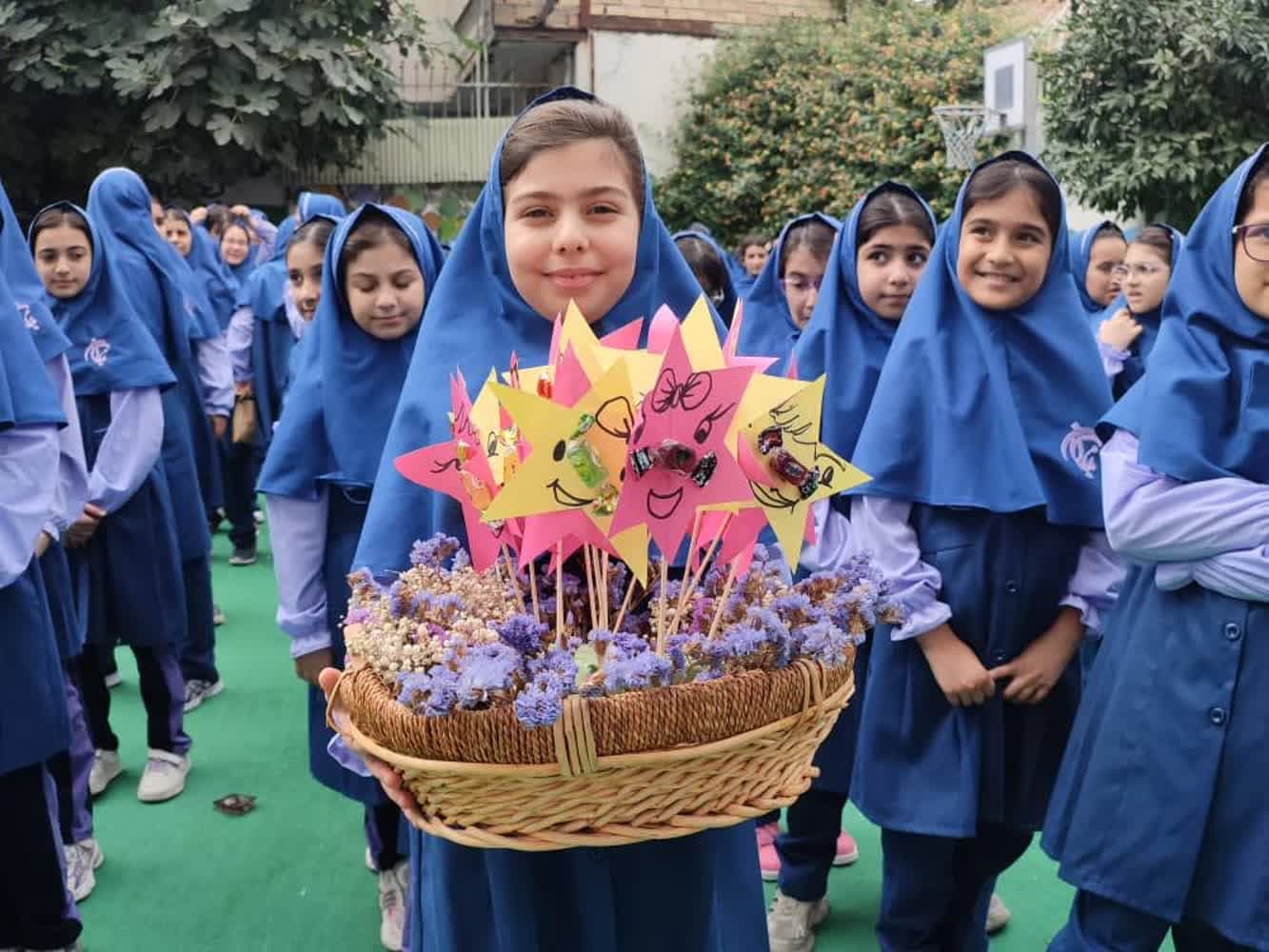 برگزاری جشن به مناسبت روز جهانی دختر